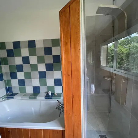 Indoor-outdoor With Panoramic Mountain Views Near Pyrenees Hikes & Atlantic Beaches ヴィラ
